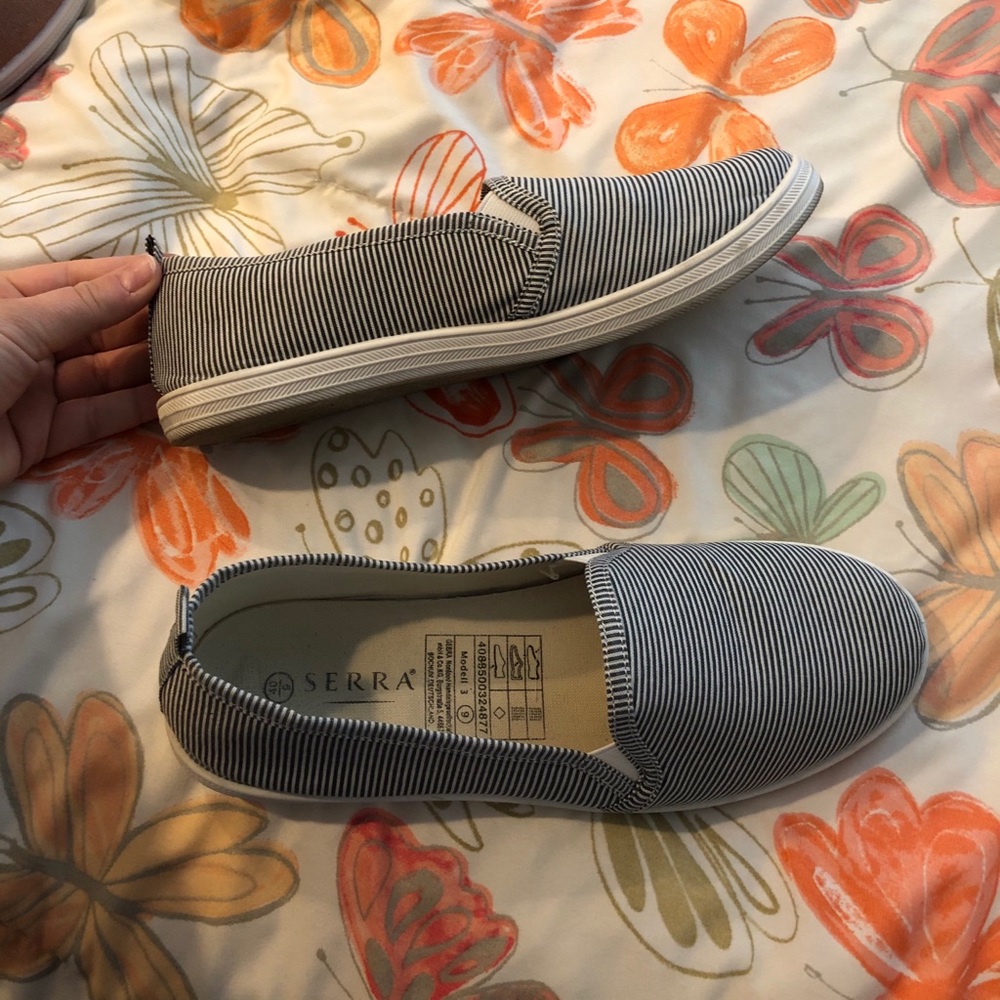 Size nine Aldi shoes